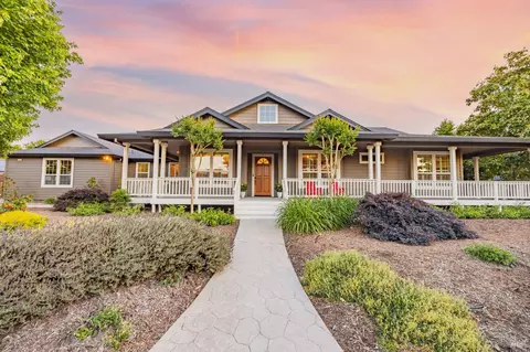 Exterior - 320 Wilson Ln, Windsor, CA 95492 photo 21 of 35