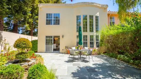 1205 Cuernavaca Circulo, Mountain View, CA 94040 photo 2