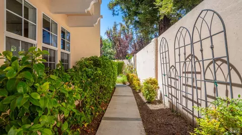 1205 Cuernavaca Circulo, Mountain View, CA 94040 photo 49