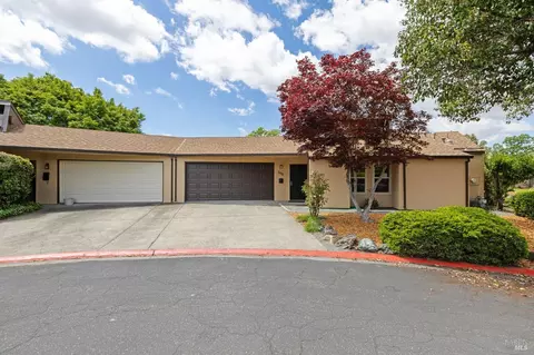 1012 Damon Ct, Santa Rosa, CA 95401