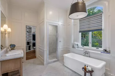 Bath - 17256 7th St E, Sonoma, CA 95476 photo 4 of 6