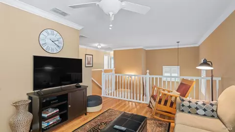 Living - 540 Wicklow Dr, Vacaville, CA 95688 photo 4 of 4
