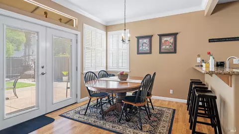 Dining - 540 Wicklow Dr, Vacaville, CA 95688 photo 2 of 2