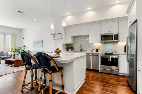 1655 2nd St #306, Napa, CA 94559
