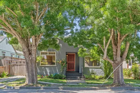 608 Mountain View Ave, Petaluma, CA 94952 photo 2
