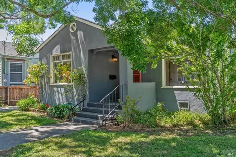 608 Mountain View Ave, Petaluma, CA 94952 photo 3