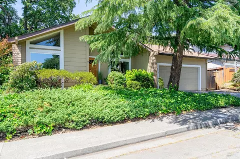 5313 San Luis Ave, Santa Rosa, CA 95409