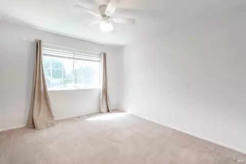 Bedroom - 250 Carpenter Ct, Dixon, CA 95620 photo 3 of 7