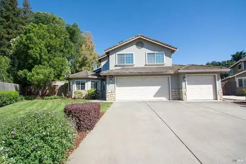 250 Carpenter Ct, Dixon, CA 95620