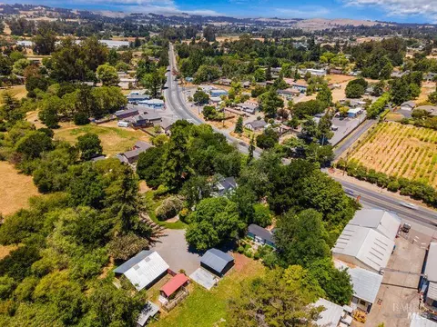 View/Area - 1801 Bodega Ave, Petaluma, CA 94952 photo 1 of 5