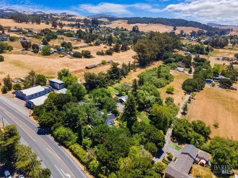 View/Area - 1801 Bodega Ave, Petaluma, CA 94952 photo 4 of 5