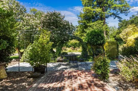 Exterior - 1801 Bodega Ave, Petaluma, CA 94952 photo 11 of 22