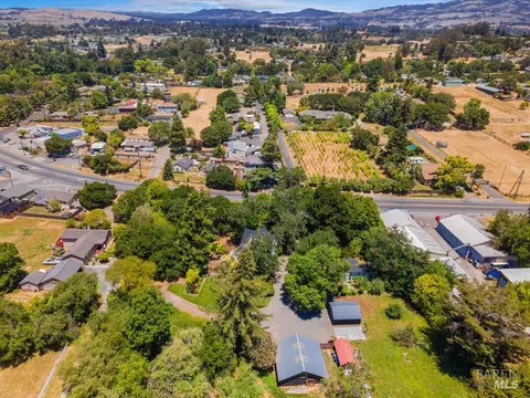 View/Area - 1801 Bodega Ave, Petaluma, CA 94952 photo 3 of 5