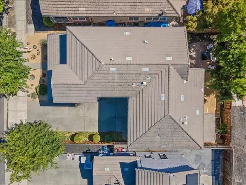 385 Decanter Cir, Windsor, CA 95492 photo 41