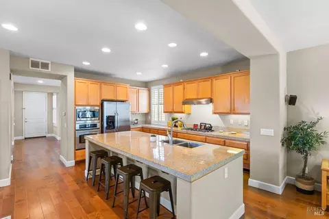 385 Decanter Cir, Windsor, CA 95492 photo 16