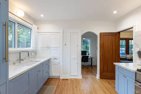 Kitchen - 439 4th St E, Sonoma, CA 95476 photo 2 of 6