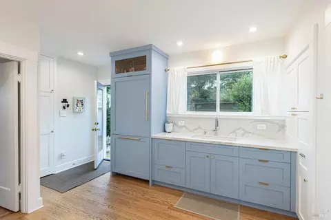 Kitchen - 439 4th St E, Sonoma, CA 95476 photo 5 of 6