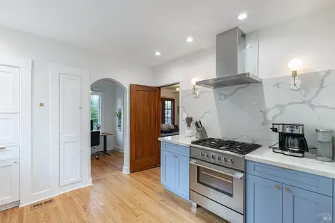 Kitchen - 439 4th St E, Sonoma, CA 95476 photo 6 of 6