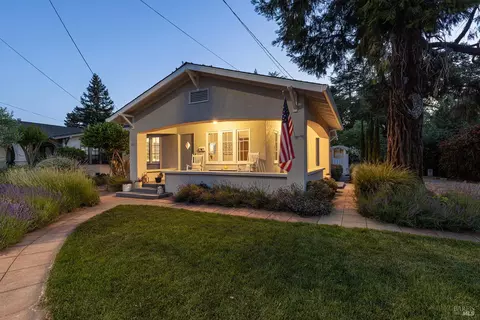 Exterior - 439 4th St E, Sonoma, CA 95476 photo 5 of 12