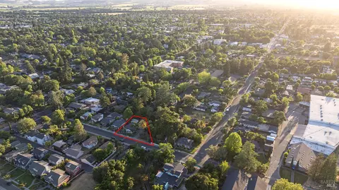 View/Area - 439 4th St E, Sonoma, CA 95476 photo 5 of 5