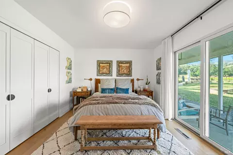 Bedroom - 21800 River Rd, Geyserville, CA 95441 photo 3 of 3