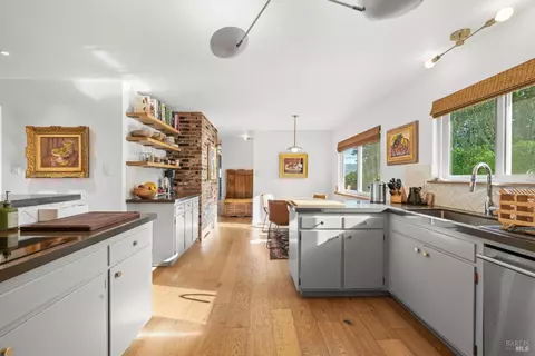 Kitchen - 21800 River Rd, Geyserville, CA 95441 photo 3 of 5