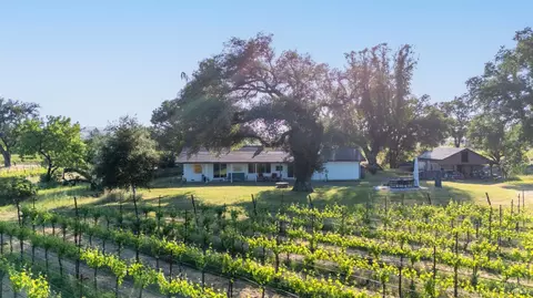 Exterior - 21800 River Rd, Geyserville, CA 95441 photo 4 of 4