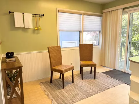 Dining - 161 Barbara St, Ukiah, CA 95482 photo 1 of 1