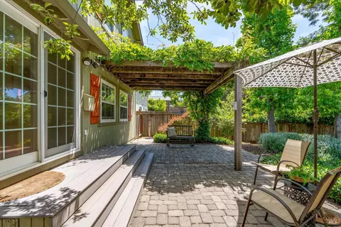 632 E K St, Benicia, CA 94510 photo 41