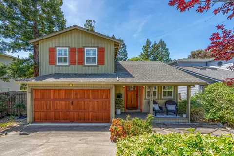 632 E K St, Benicia, CA 94510