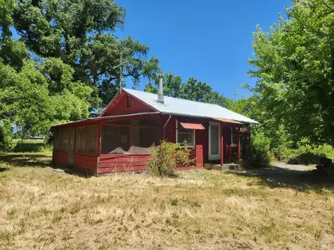 25500 Fairbanks Ln, Covelo, CA 95428