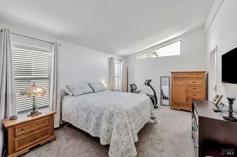 1955 Pinercrest Dr #227, Santa Rosa, CA 95403