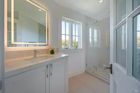Bath - 22 Eucalyptus Rd, Belvedere, CA 94920 photo 9 of 14