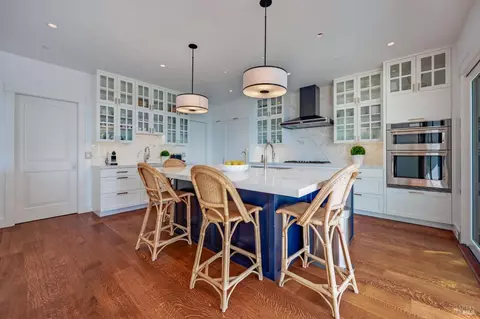 Kitchen - 22 Eucalyptus Rd, Belvedere, CA 94920 photo 1 of 6