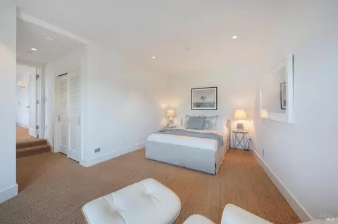 Bedroom - 22 Eucalyptus Rd, Belvedere, CA 94920 photo 1 of 5