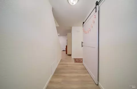 Entry Way - 935 Mason Ct, Dixon, CA 95620 photo 6 of 7