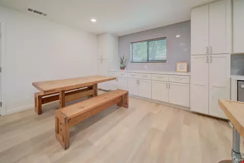Dining - 935 Mason Ct, Dixon, CA 95620 photo 3 of 3