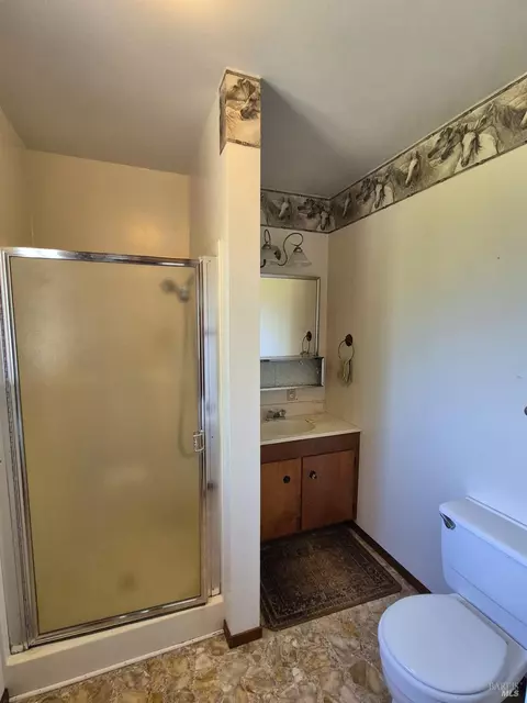 Bath - 11903 Branscomb Rd, Branscomb, CA 95417 photo 1 of 2