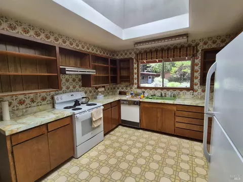 Kitchen - 11903 Branscomb Rd, Branscomb, CA 95417 photo 2 of 2