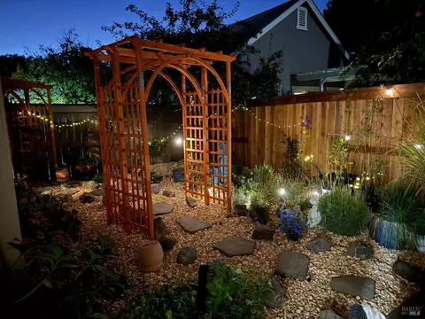 Exterior - 834 Glen Miller Dr, Windsor, CA 95492 photo 11 of 12