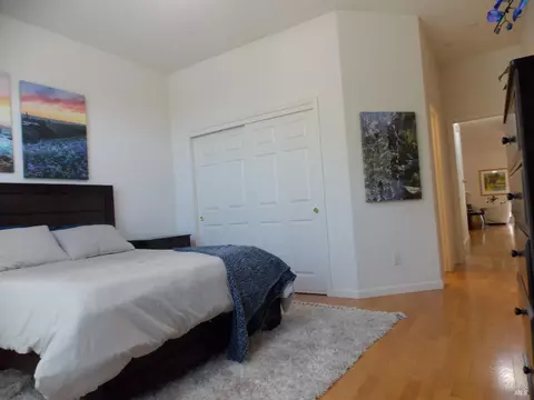 Bedroom - 834 Glen Miller Dr, Windsor, CA 95492 photo 2 of 3