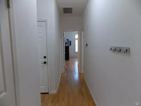 Entry Way - 834 Glen Miller Dr, Windsor, CA 95492 photo 2 of 4