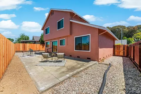 Exterior - 225 Riverview Dr, Vallejo, CA 94589 photo 6 of 12