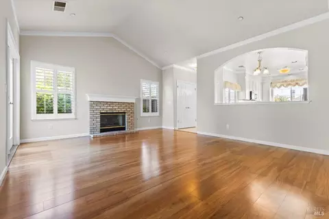 Living - 843 Cab Calloway Ct, Windsor, CA 95492 photo 5 of 6