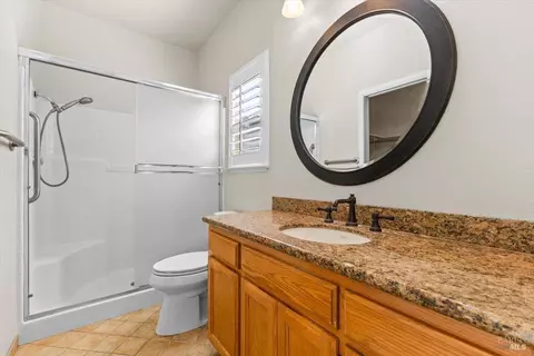 Bath - 843 Cab Calloway Ct, Windsor, CA 95492 photo 2 of 3