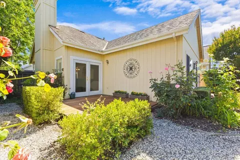 Exterior - 843 Cab Calloway Ct, Windsor, CA 95492 photo 9 of 10