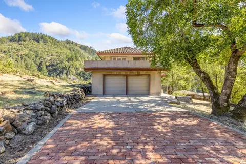 Undisclosed, Kenwood, CA 95452