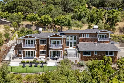 6 Live Oak Way, San Rafael, CA 94901