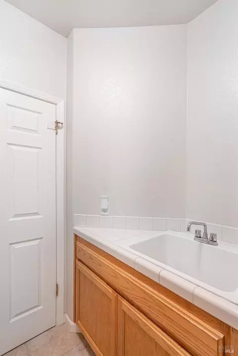 580 Peppertree Dr, Windsor, CA 95492 photo 21