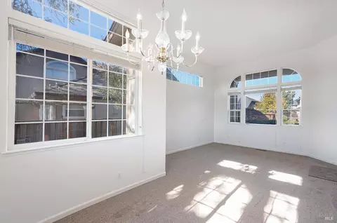 580 Peppertree Dr, Windsor, CA 95492 photo 9
